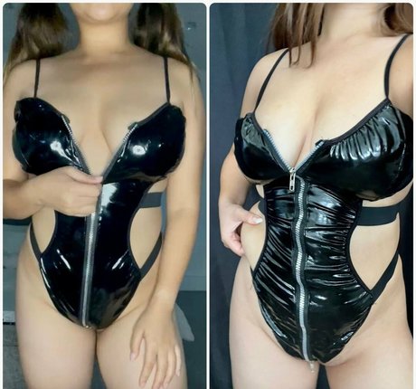 ThickAzn セクシーなポルノスター 写真
