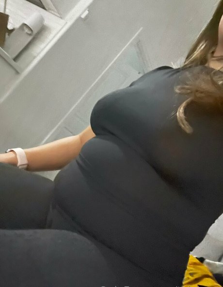 ThickAzn ポルノモデル 写真