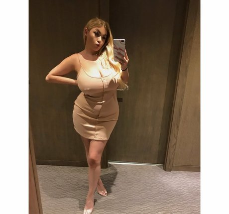 Kendall Rowan エロティックなモデル 画像