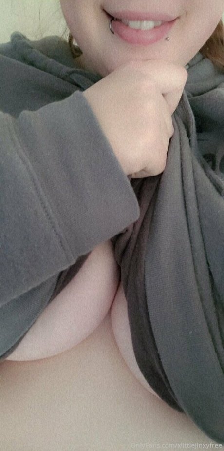 ariajinxfree セクシーモデル 画像