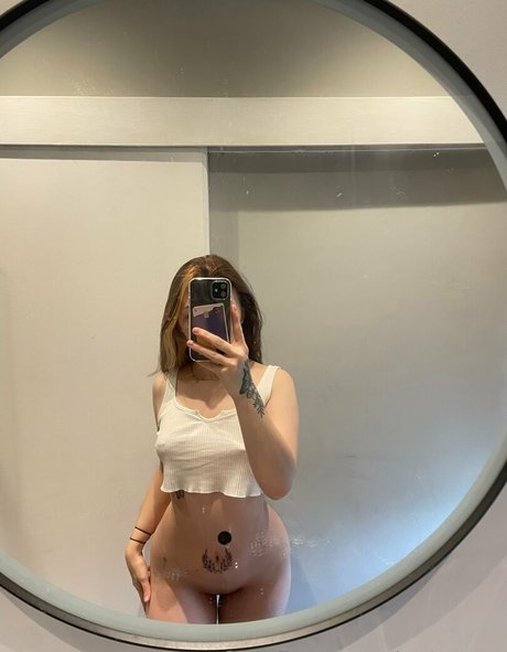 Notsryyy セクシーなポルノスター 画像