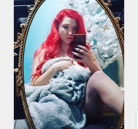 Ariel Vanderberg ヌードのポルノスター 写真
