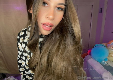 Espe ASMR セクシー女優 写真