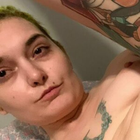 レディーボーイ xxx オンリーファン ホットポルノ 写真