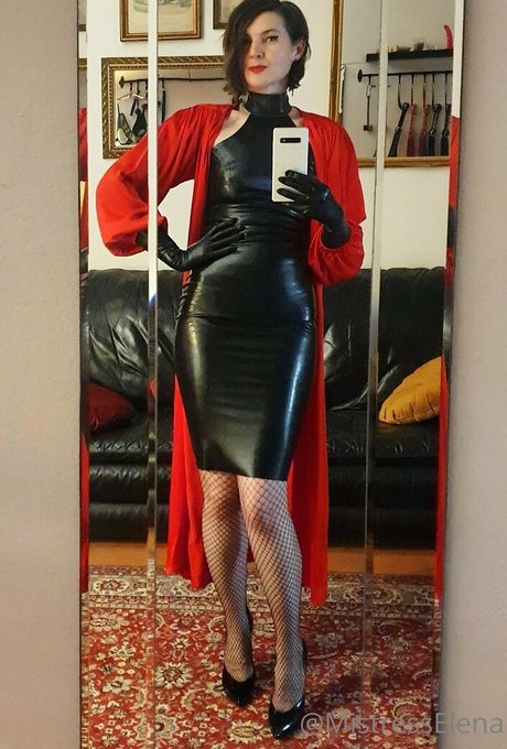 mistresselena セクシーなスター 写真
