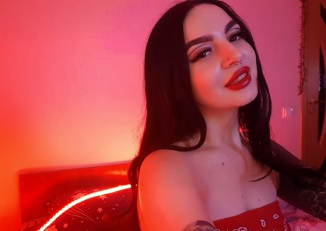 moanlouder 美しいモデル 画像