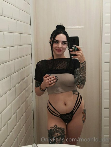 moanlouder ポルノスター パーフェクト 写真