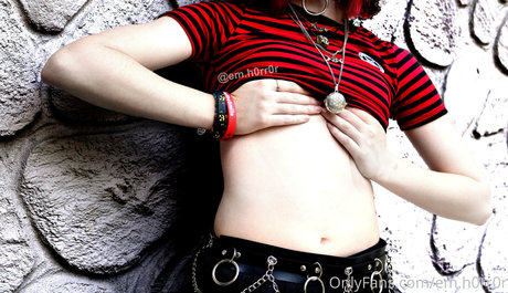 em h0rr0r 独占スター 写真