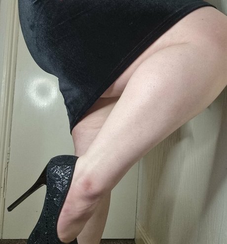 ellastarfire トップモデル 写真