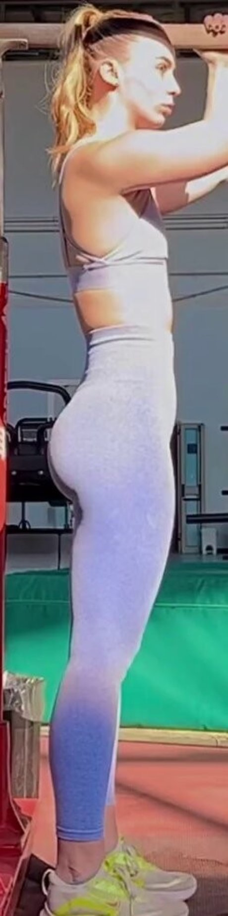 Maria Roberta Gherca 素敵なポルノスター アーカイブ