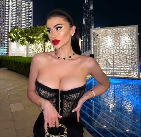 Lucrezia De Lellis 美しいモデル 画像