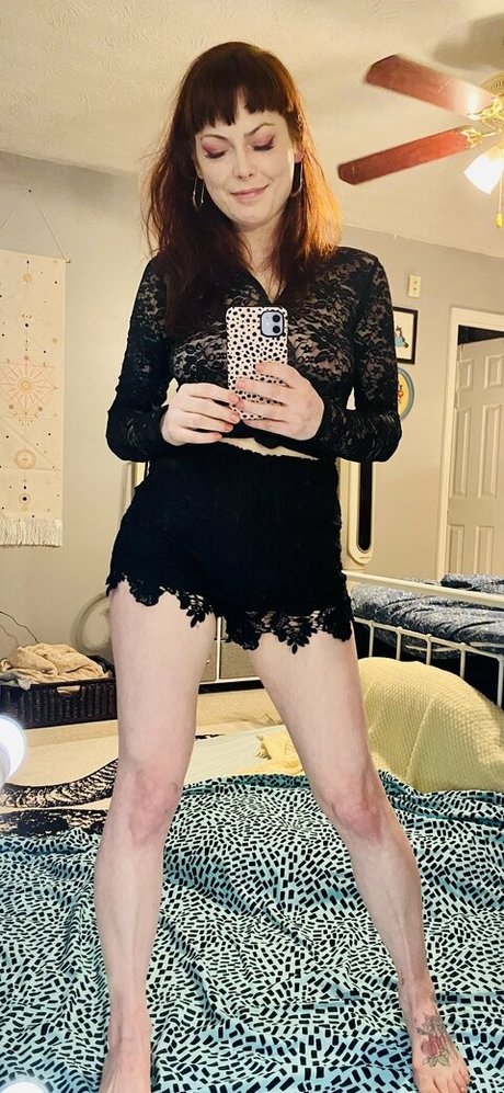 raebygirl 裸の女優 ギャラリー