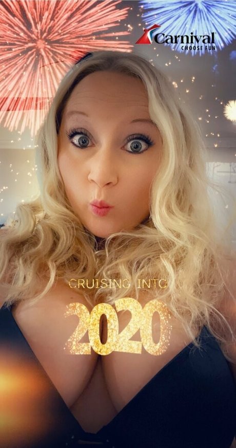 bouncybritneyvip エロティックモデル 写真