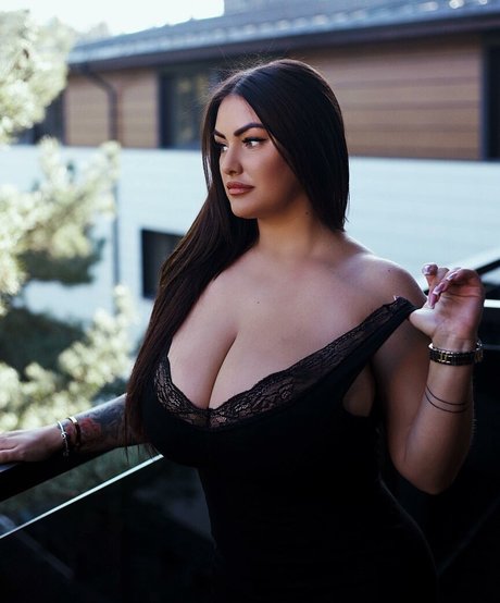 Agne Agnieska ポルノスター パーフェクト 画像
