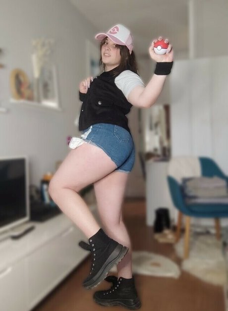 Alix Fembug 美しい女優 ギャラリー