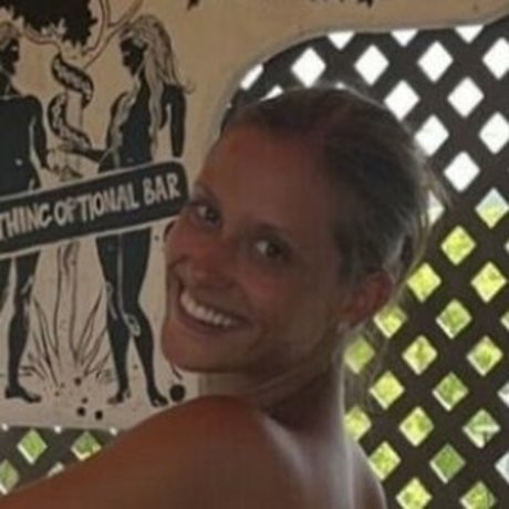 Hannah McClean ヌード女優 ギャラリー