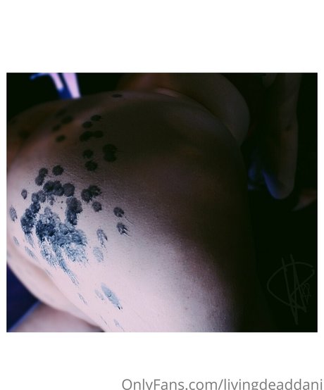 livingdeaddani xxx女優 アーカイブ