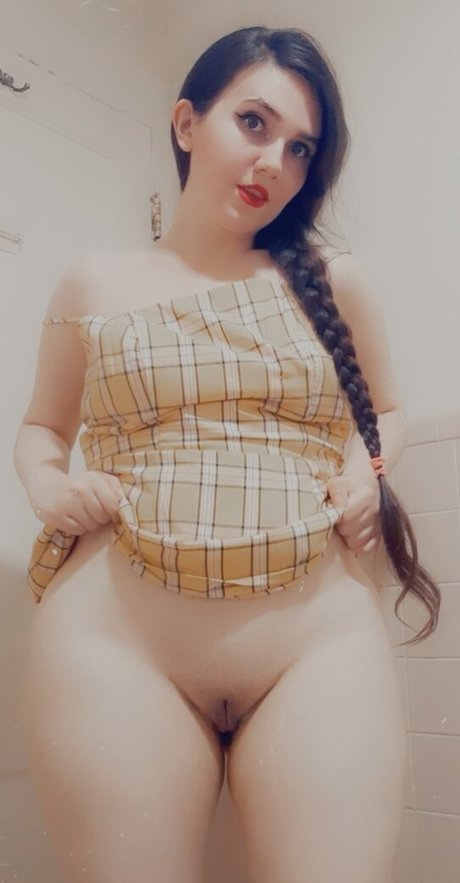 bigbootyisabella スター 裸 画像