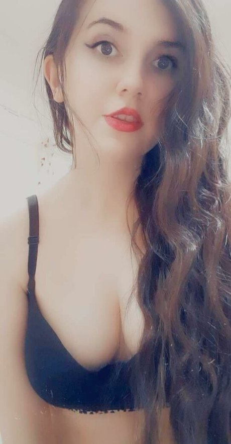 bigbootyisabella ホットなモデル 写真