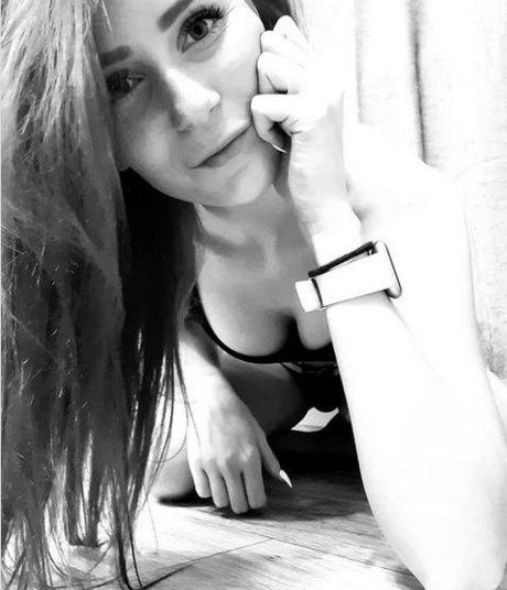 LittleBee 完璧なモデル 写真