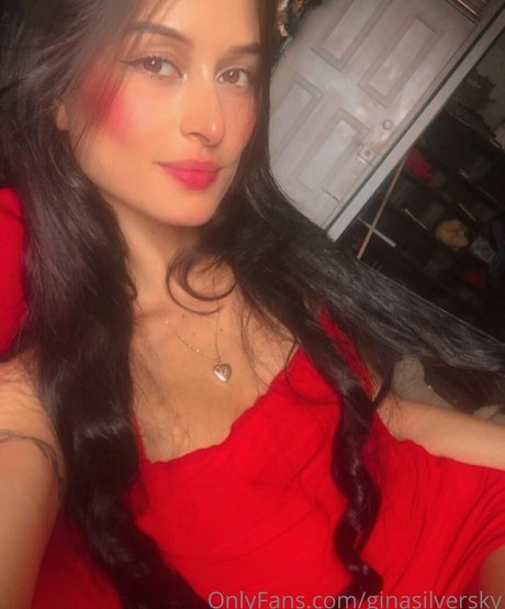 ginasilversky 裸モデル 写真