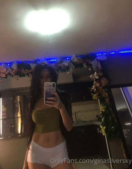 ginasilversky スター ヌード 画像