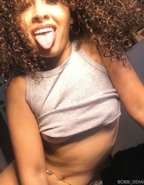 Bobbi dean 完璧なモデル 写真