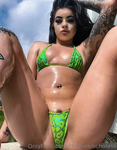 ChelseaNicholass アダルトスター 写真