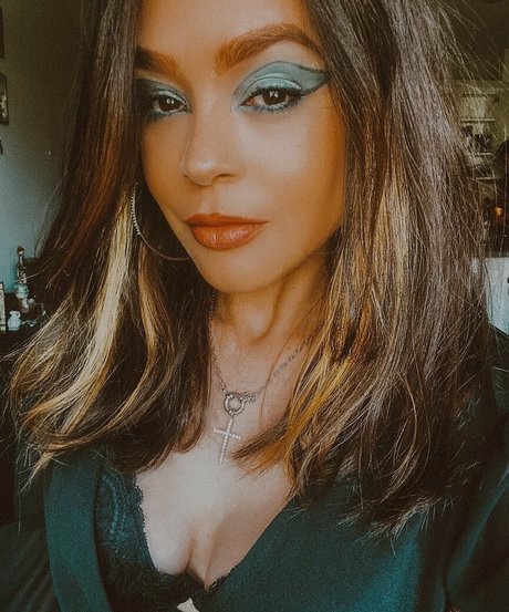 Thiessa Thiessita ポルノ女優 写真