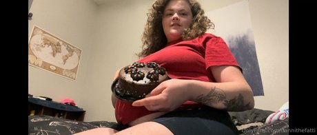 dannithefatti ポルノモデル 写真