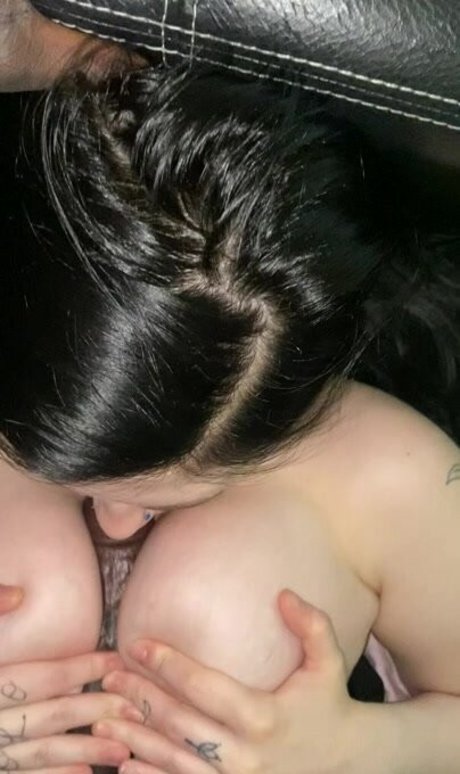 laurenlovinyou モデル 画像
