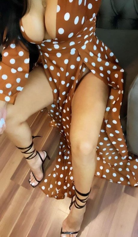 Mynameiszaraaa 美しいポルノスター 写真