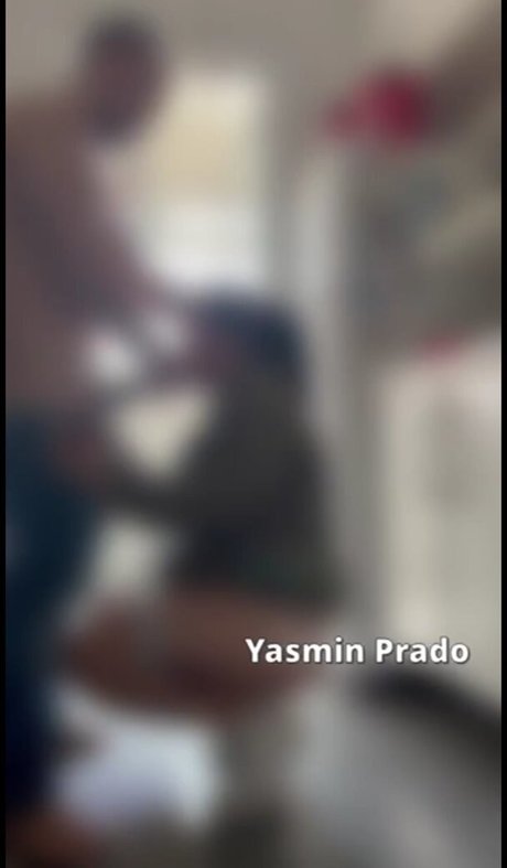 Yasmin Prado アートモデル 写真