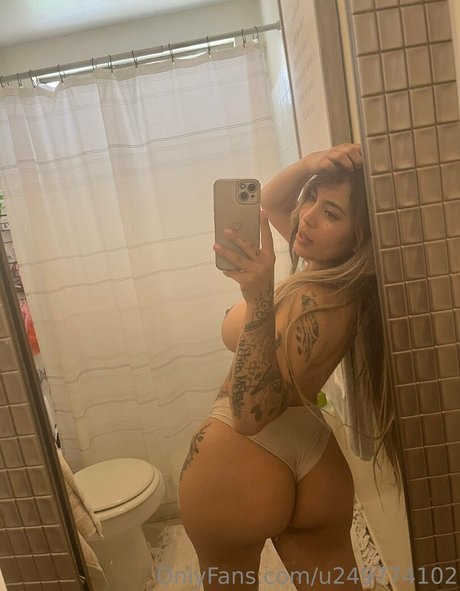 julianna xox top profile image