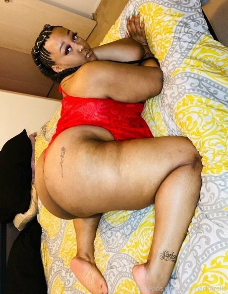 ayannacharelle アートモデル 画像