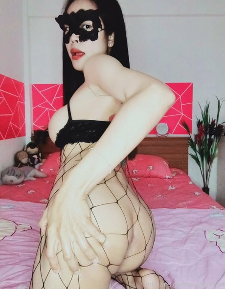 ティックトックスター オンリーファンズ パーフェクト 写真