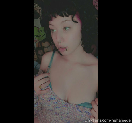 ロシアのお母さんOnlyFans セクシー ギャラリー