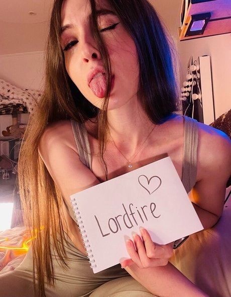 Tangerin Asmr セクシーなスター 写真