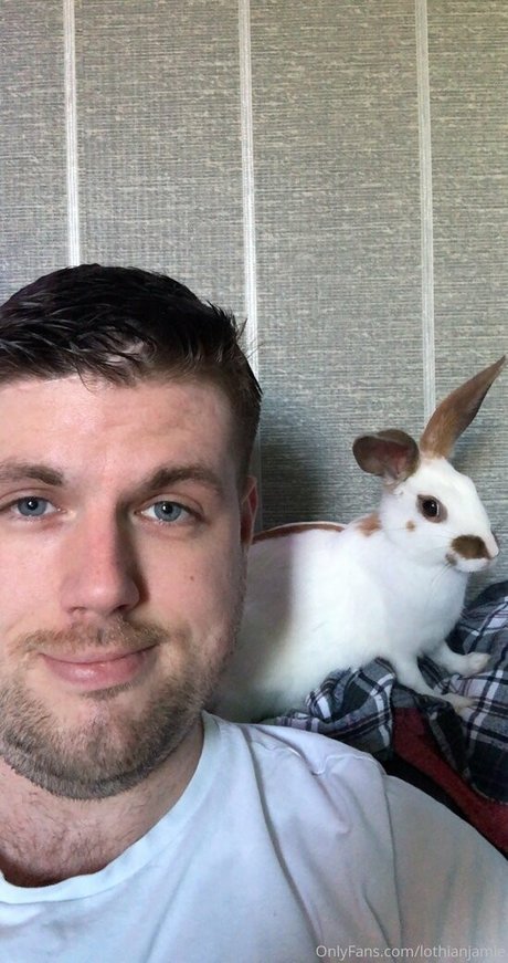 小さなお尻のOnlyFans ポルノ ギャラリー