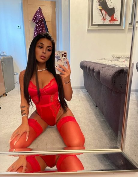 yasminzerouali ホットスター 写真