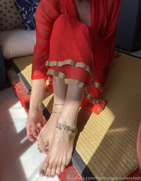 hathayogasoulsexyfeet 最高のモデル 画像