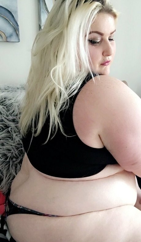 ivyisfree ポルノスター 独占 写真