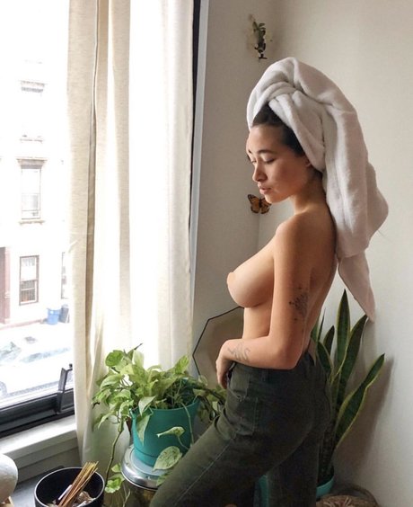 Hitomi Mochizuki セックススター 写真