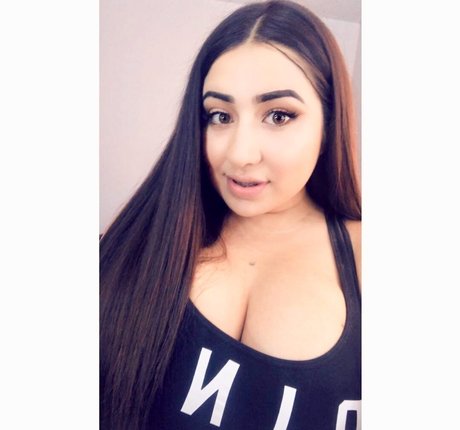 Jazmin Gurrola ポルノスター セックス 写真
