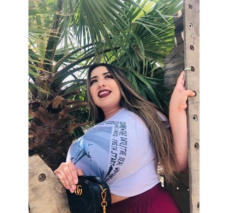 Jazmin Gurrola 裸モデル 写真