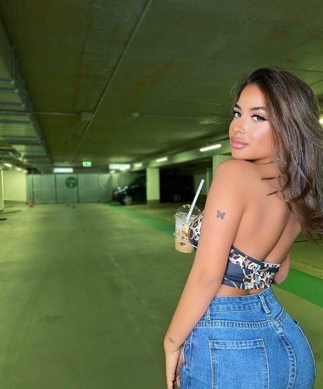 Helia Soltani 最高のスター 写真