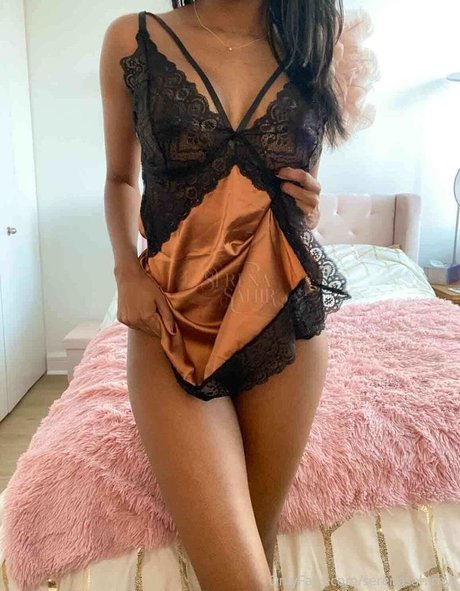 serenasahirnyc ヌード女優 写真