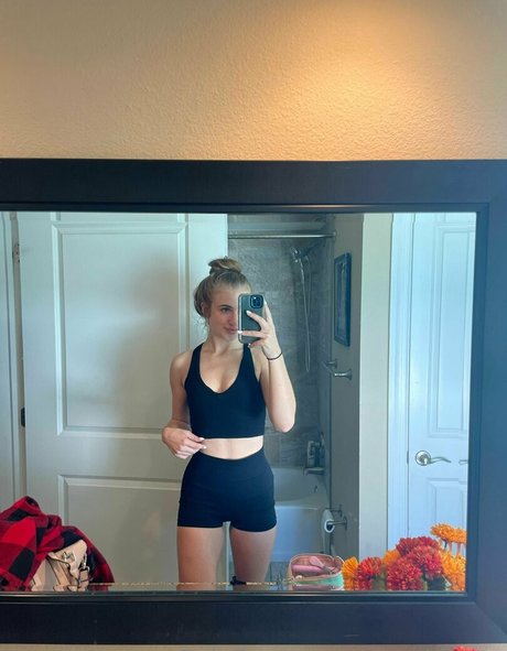 yourgirlzoey セクシーモデル アーカイブ