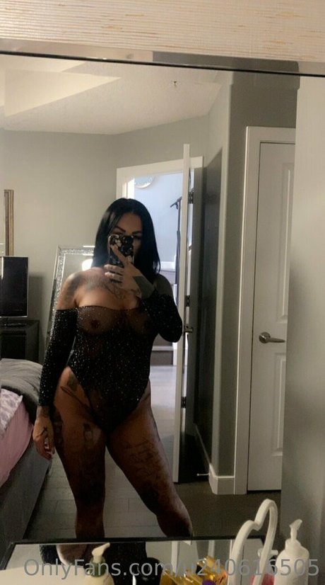 裸のトランスオンリーファン ホットセクシー 画像