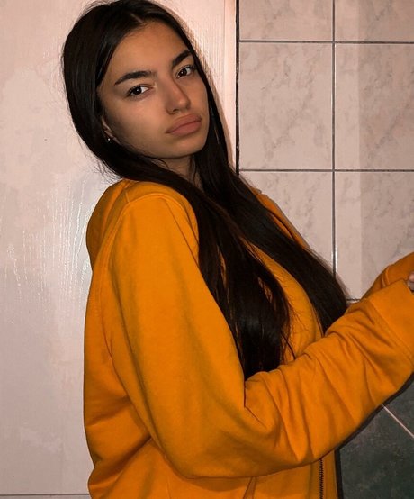 Kristina Djedovic トップ女優 画像